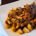 Huehnerschenkel auf Kartoffeln (Kexi)