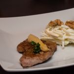 2015-01-11 2. Gang - Dallmayr-Teller - Kalbsfricandeau, Rinderfilet und Waldorfsalat